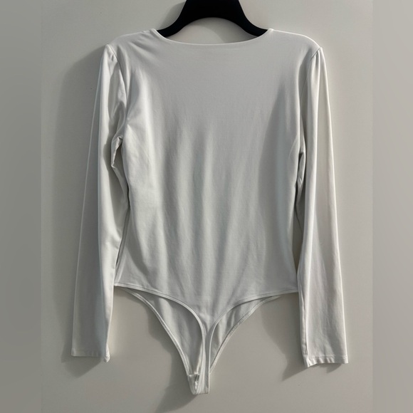 Babaton White Long Sleeve Bodysuit - Picture 3 of 7